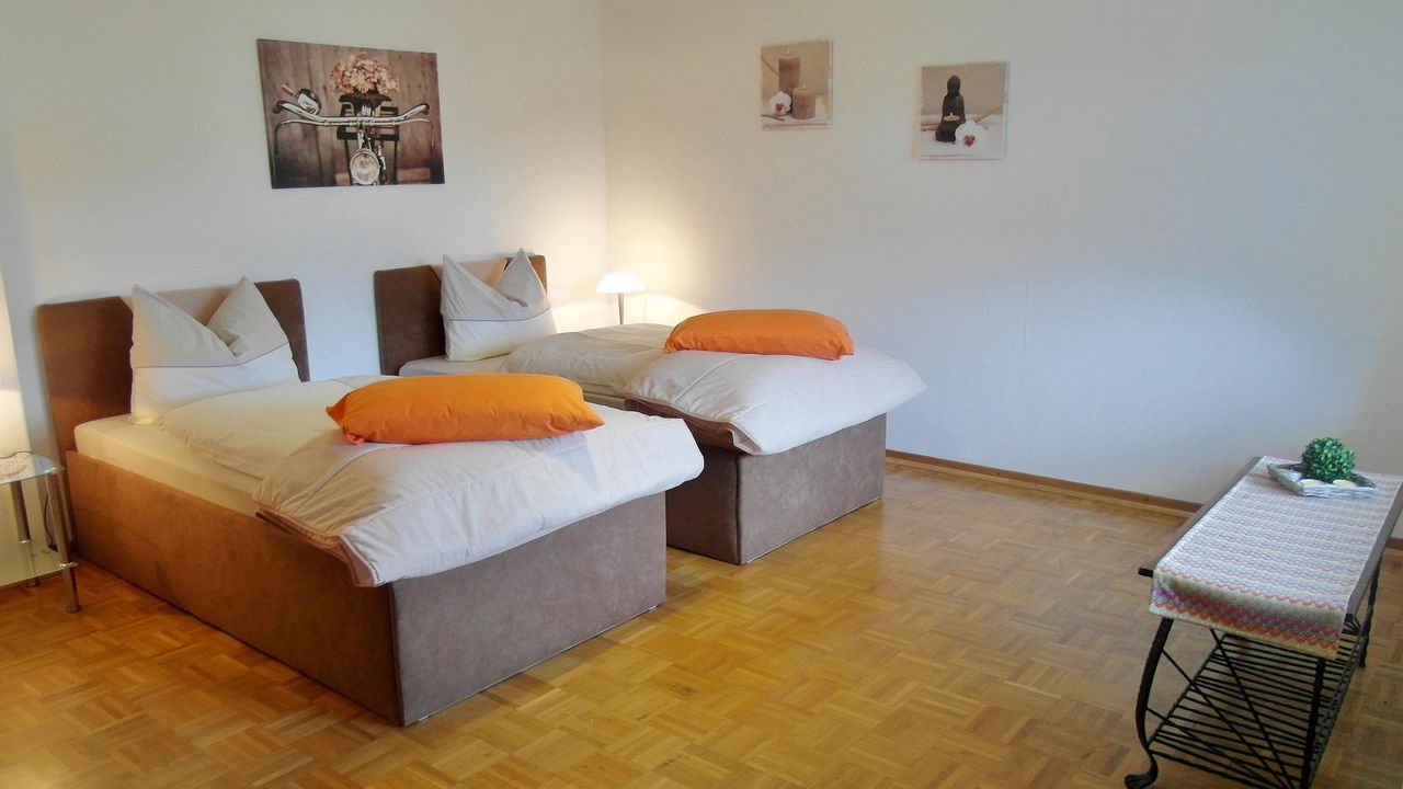 FeWo Bollmohr Zweibettzimmer. FeWo Bollmohr Zweibettzimmer.